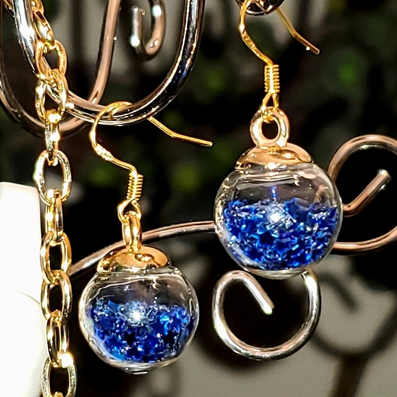 Handmade clear glass ball with blue sparkly stars necklace & earrings set. - Picture 4 of 8